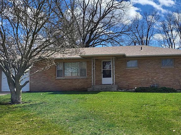 4th image of 1672 Bluebird Dr