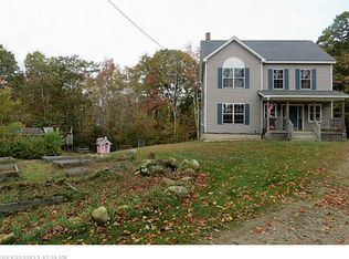 143 Crabtree Rd, Hope, ME 04847