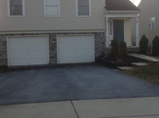 4051 Parkside Ct, Mount Joy, PA 17552
