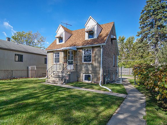 3rd image of 2730 W 98th Pl