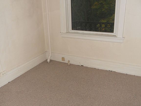 4th image of 49 Johnson Park APT 14