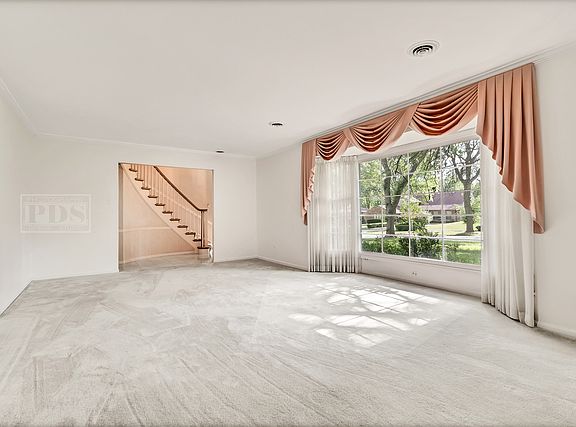 4th image of 1543 Heather Hill Cres