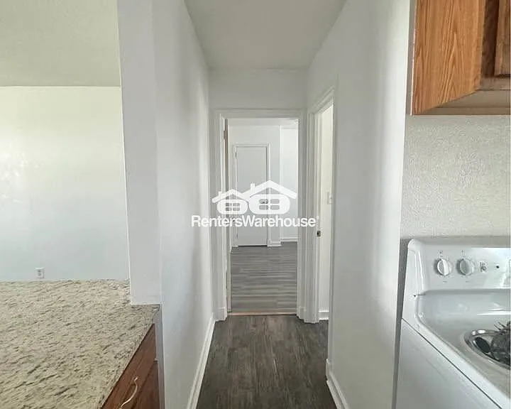 510 N 6th Ave E #2 — Photo 7