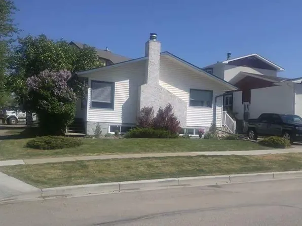 5424 S 51st Ave, Rocky Mountain House, AB T4T 1E8