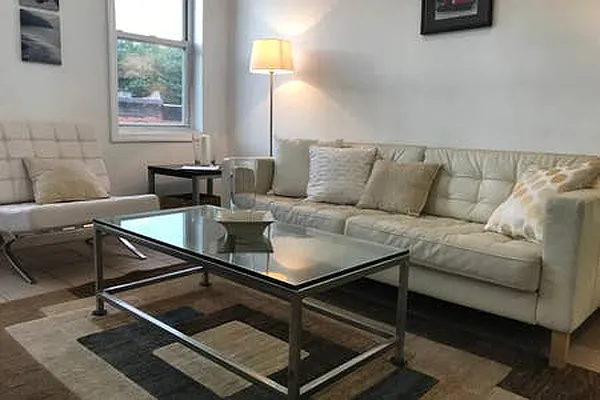 Rented by Winzone Realty Inc | media 26