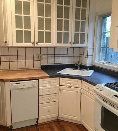 3rd image of 419 Mount Vernon Ave