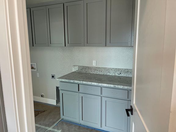 5th image of 1664 Wadsworth Cir