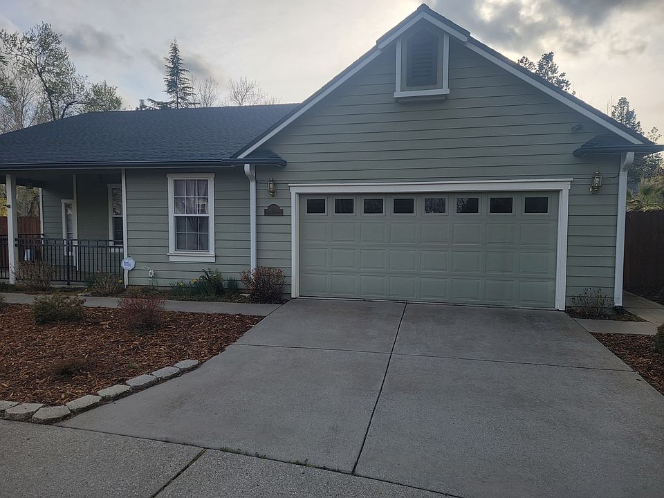 1st image of 108 Scotia Pines Cir