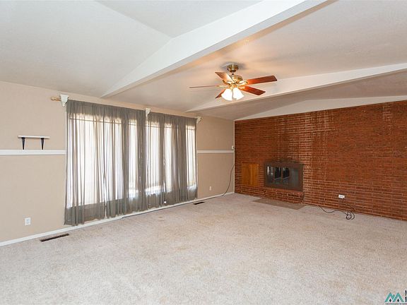 5th image of 708 W Mann Ave