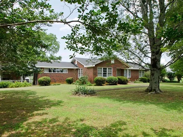 15675 State Highway 20, Hillsboro, AL 35643