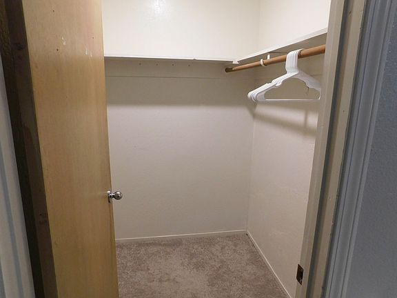 5th image of 22750 Golf Club Dr