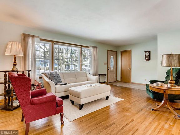 3rd image of 2164 Birch St