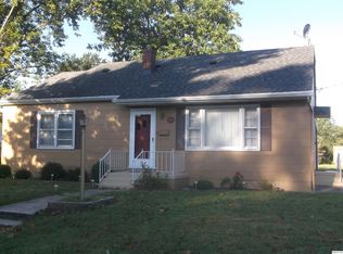 1417 N 14th St, Quincy, IL 62301