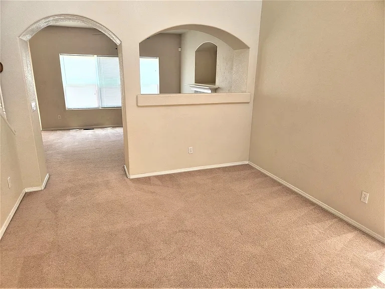 796 Ridgebury Pl — Photo 6