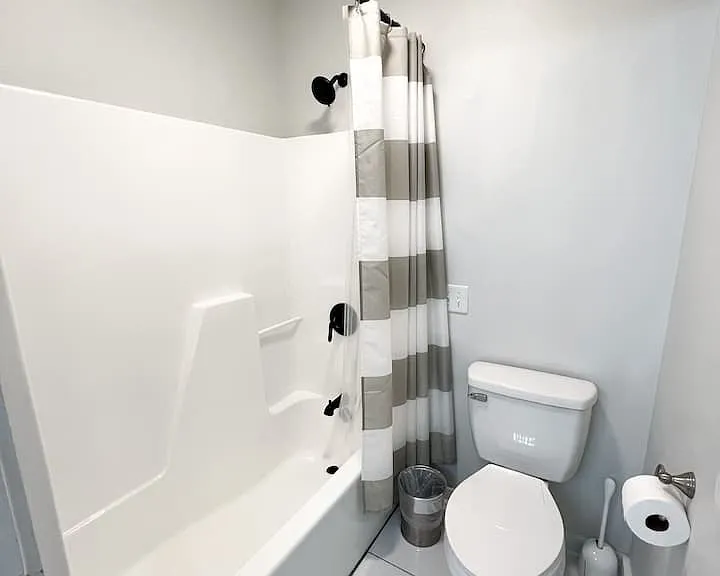 1301 Hemlock St — Photo 11