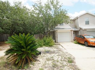 513 Keystone Rd, Mary Esther, FL 32569