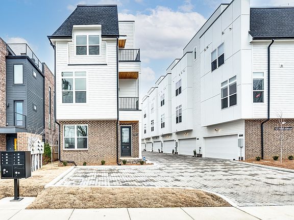 3rd image of 121 Neill Ave #G