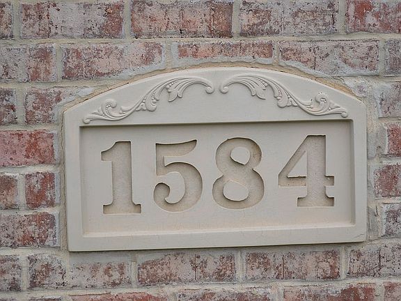 Custom, in-set numbers