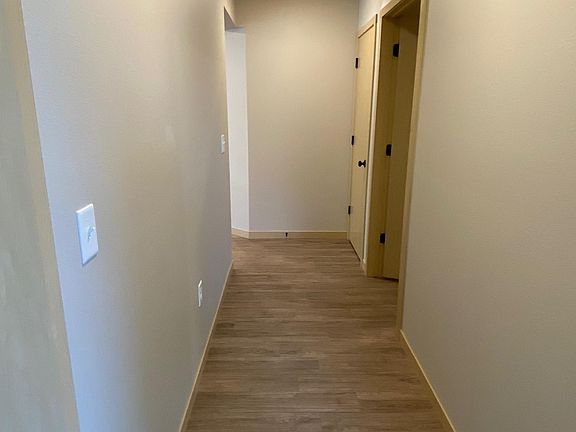 5th image of 604 5th Ave S #201