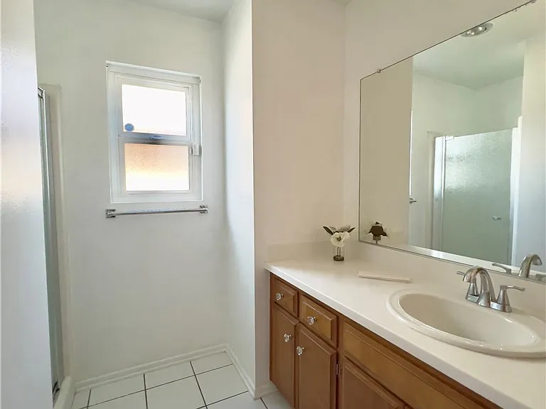 1521 W Westmont Ave — Photo 18