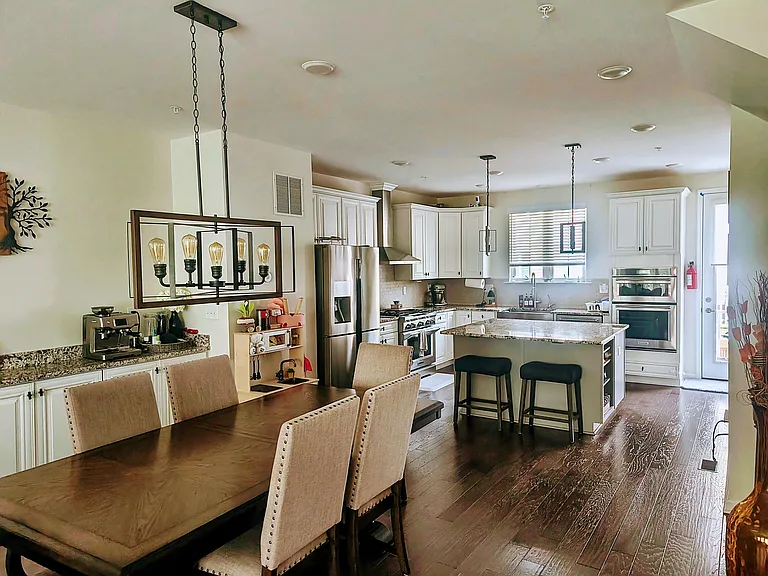 44 Litchfield Ln — Photo 4