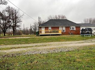 566 N Two Story Rd, Boonville, IN 47601