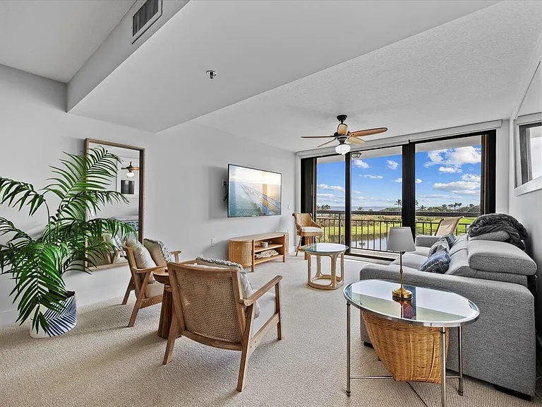 201 S Seas Dr #404 — Photo 12