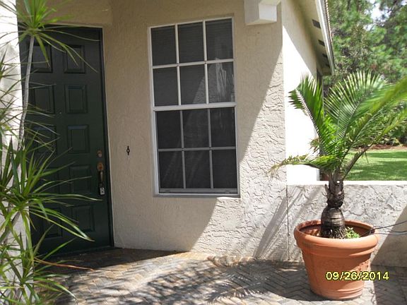 3rd image of 751 SW Saint Croix Cv