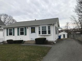 8 Cumberland St, Cumberland, RI 02864