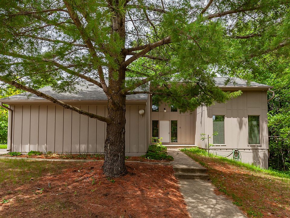 1st image of 200 Westbend Cir