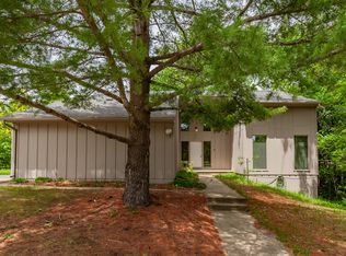 200 Westbend Cir, Ames, IA 50014