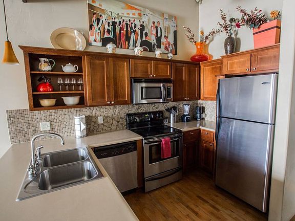 4th image of 1 W 6th St APT 203