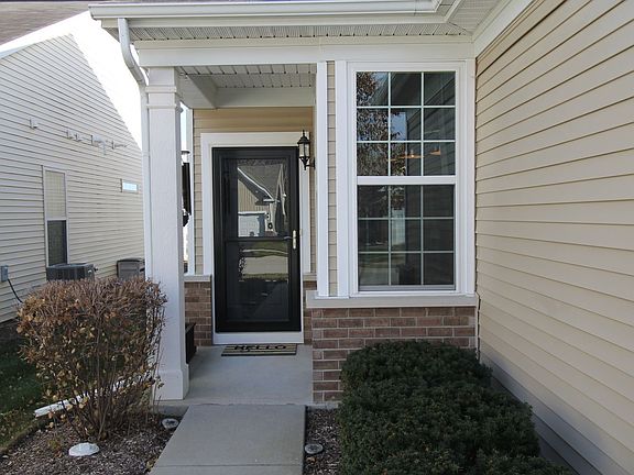 2nd image of 2889 Stoney Creek Dr