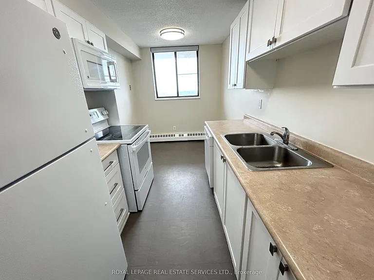 16 Cedarwoods Cres #1104 — Photo 4