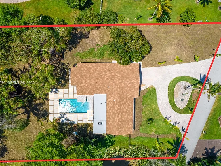 4700 SW 110th Ave — Photo 1