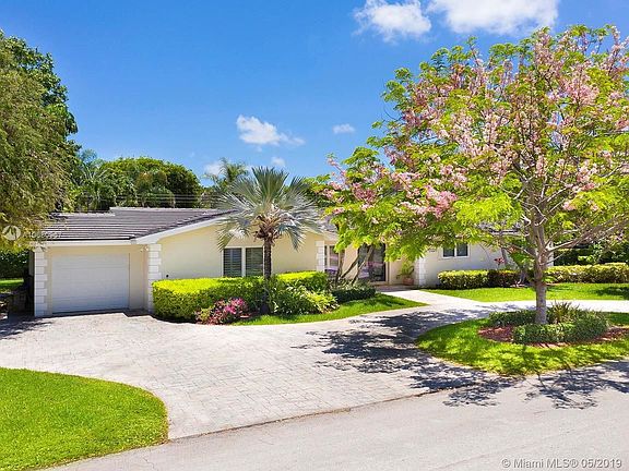 5th image of 13221 SW 70th Ave