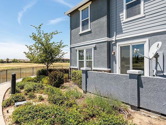 4th image of 6256 Lonetree Blvd