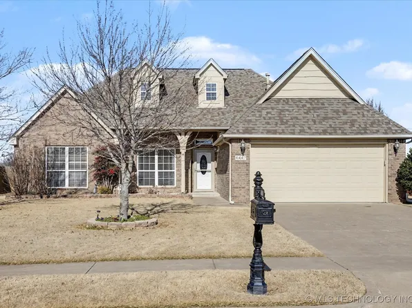 4447 Walnut St, Kiefer, OK 74041