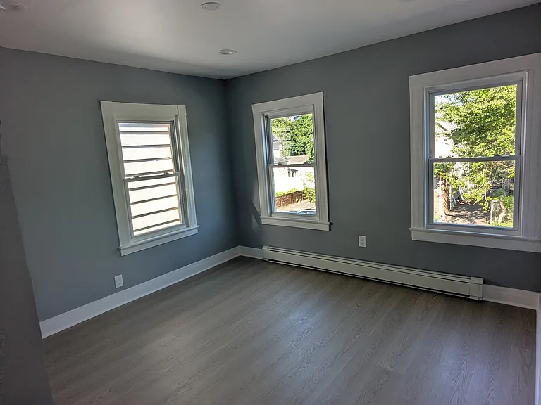 27 Lake St — Photo 13
