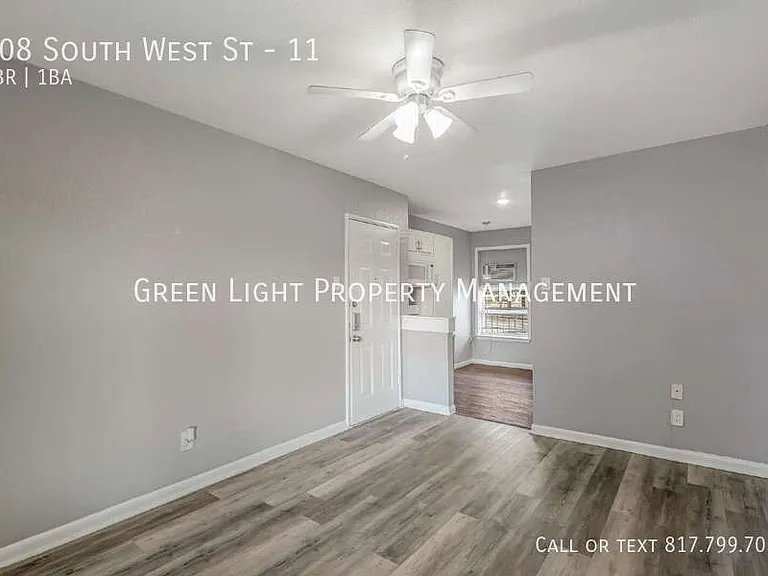 308 S West St #11 — Photo 6