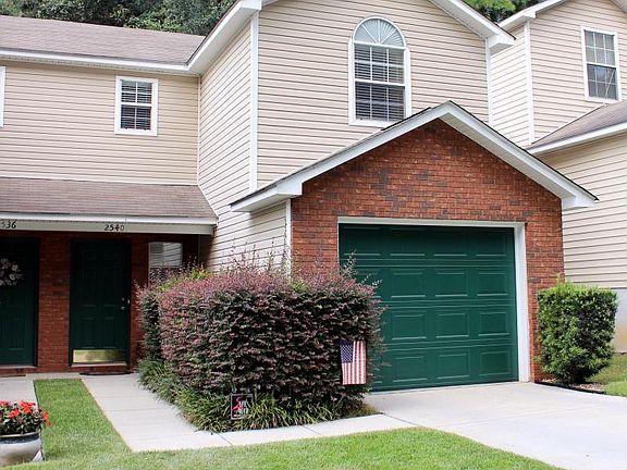2nd image of 2540 Centerville Ct