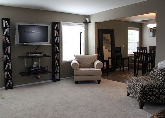5th image of 3761 Cerritos Ave