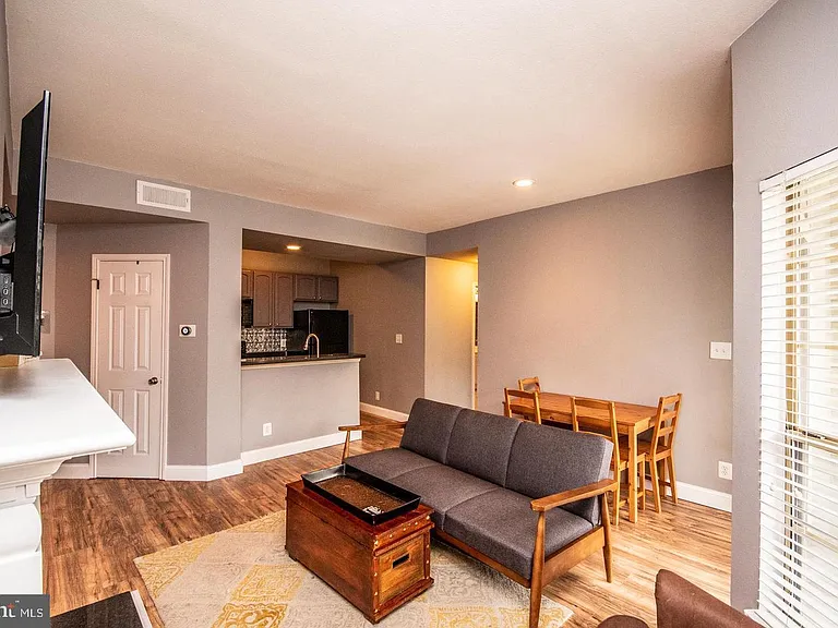 3920 Penderview Dr #324 — Photo 34