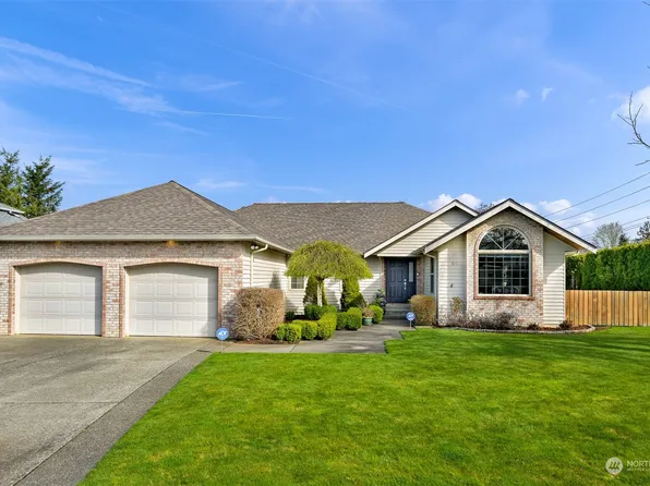 1185 Edgewater Ln, Lynden, WA 98264
