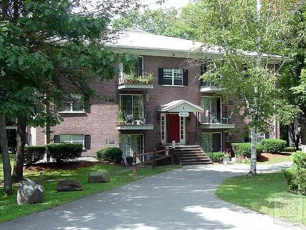 Meadowbrook Village — Photo 15