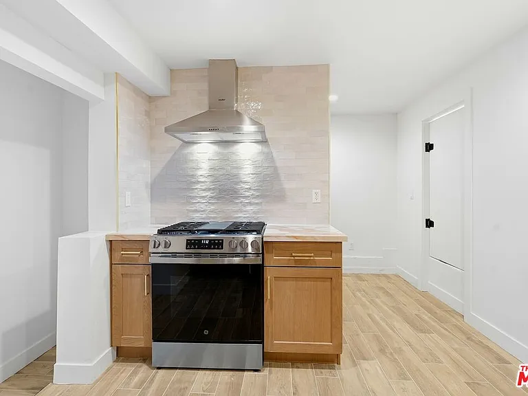 5452 Harcross Dr — Photo 45