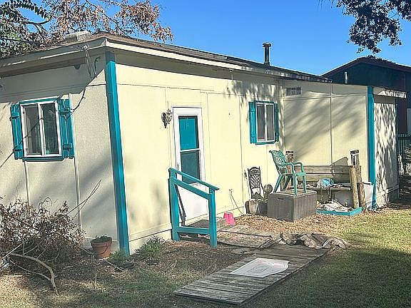 4th image of 3914 Casa Rosa Ave