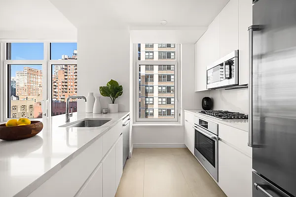 300 East 83rd Street #14D in Yorkville, Manhattan | StreetEasy