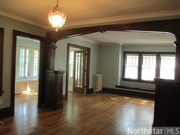 3rd image of 1847 Fairmount Ave