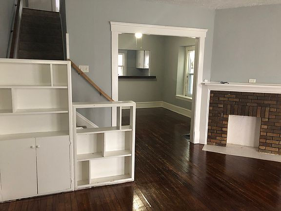 2nd image of 1377 Cove Ave